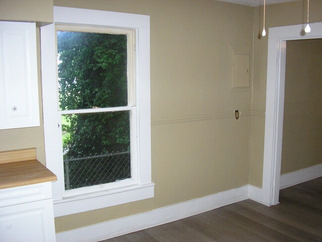 Building Photo - 1421 Stubbins St