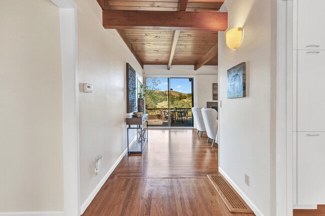 Building Photo - 4444 Redwood Rd