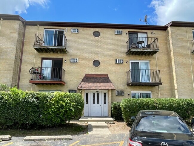 Primary Photo - 4214 Bonhill Dr