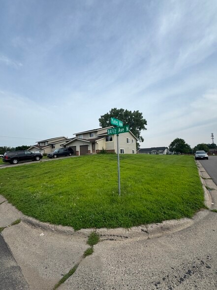 Outside - 5802 84th 1/2 Ave N
