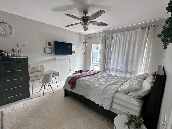 Building Photo - For Rent - [Sun Rise] 91-265 Hanapouli Cir...