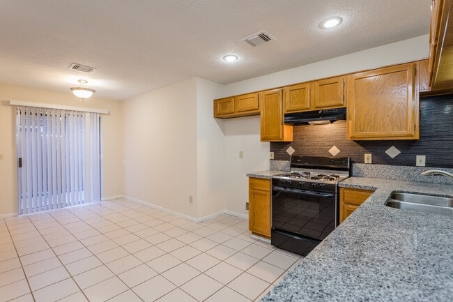 Building Photo - 9206 Towerstone Dr