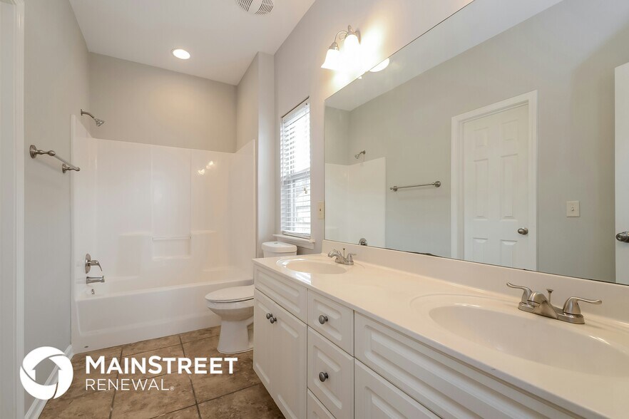 Building Photo - 1203 Washington Dr