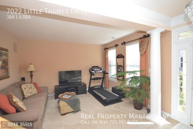 Building Photo - 7022 Little Thames Drive