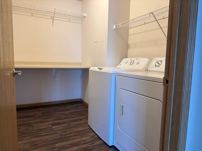 Building Photo - 4431 Calico Dr S