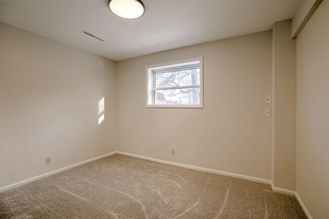 Building Photo - Great home in Millard