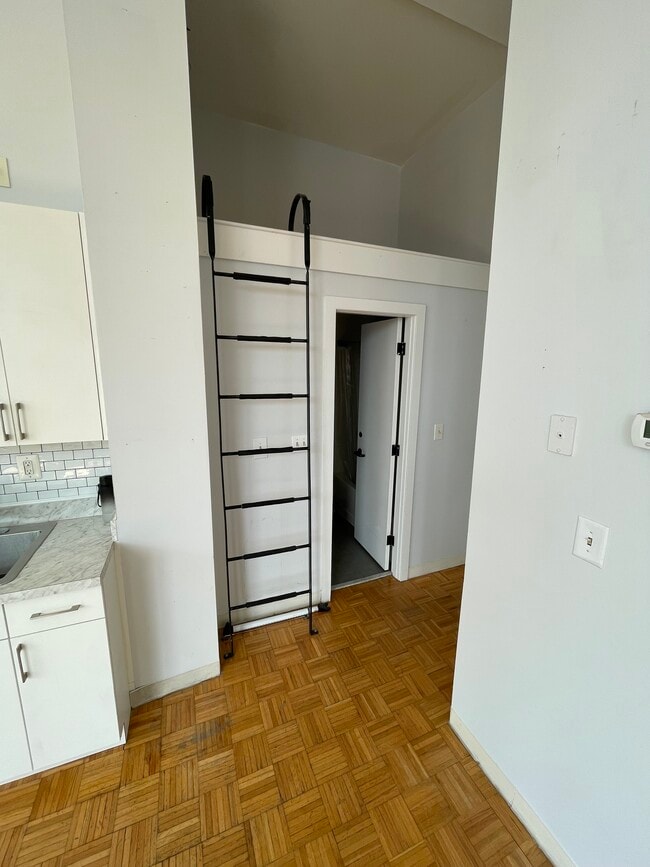 Building Photo - 102 Brookline Ave