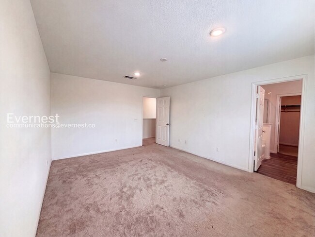 Building Photo - 7314 Madison Cmns Ln