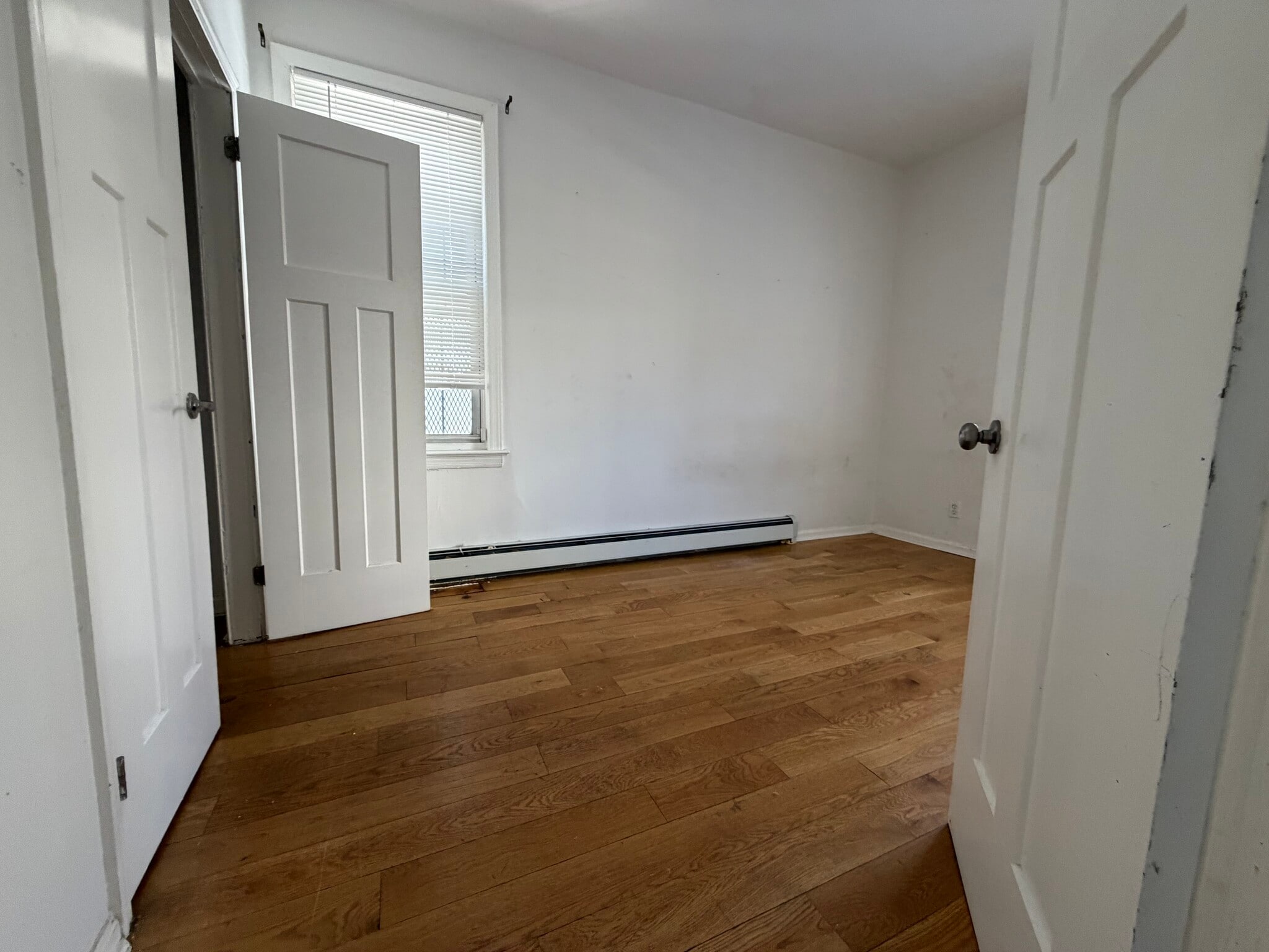 Building Photo - 6 Vreeland Ter