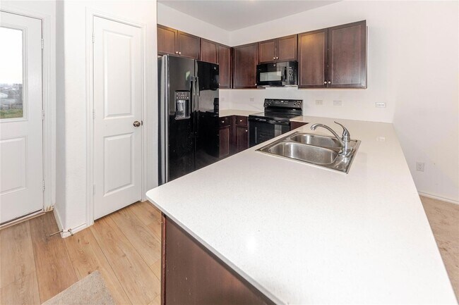 Building Photo - 1139 Catfish Ln