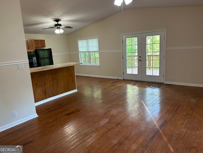 Building Photo - 790 Normandy Trail