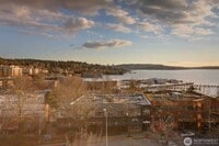 Building Photo - 2Bd/2Ba Kirkland Condo