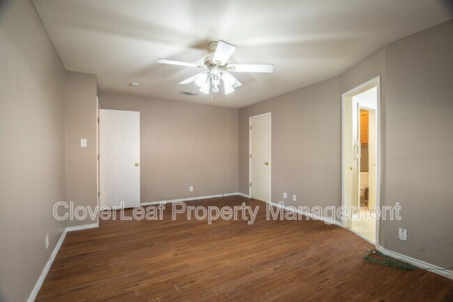 Building Photo - 9123 Valhalla