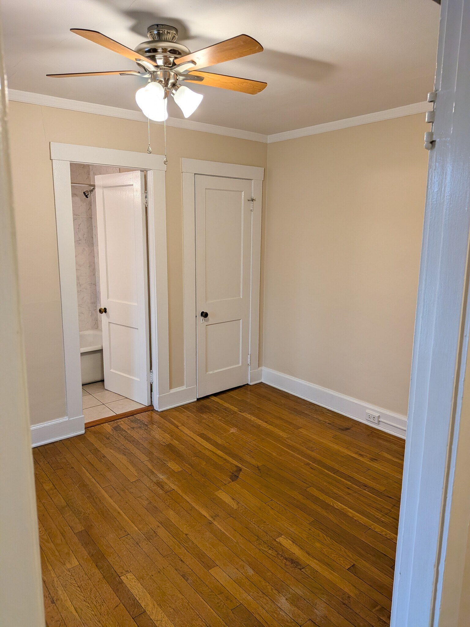 Building Photo - 3940 Beech St