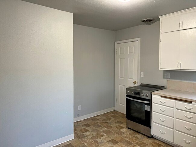 Building Photo - brid01*