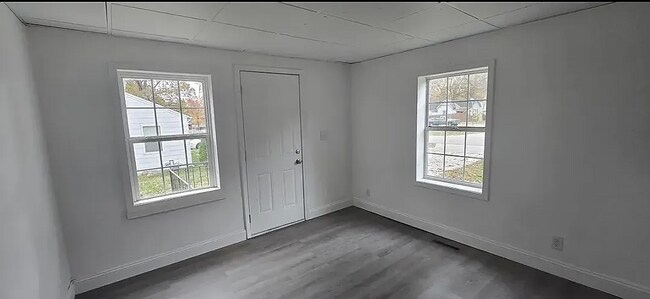 Building Photo - Cute home in South East Springfield