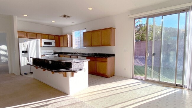 Building Photo - Great single story home 4 beds 3 baths in Henderson