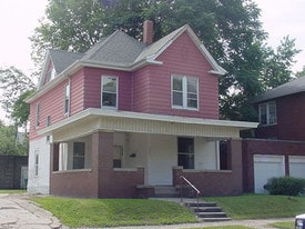 Building Photo - 1624 W Fredonia Ave