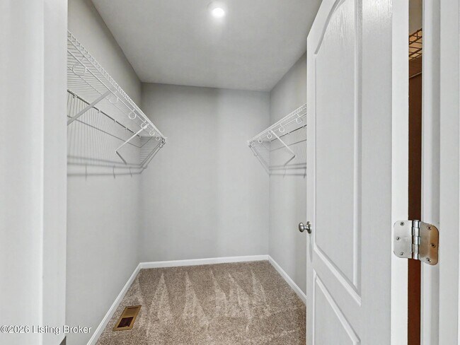 Building Photo - 15802 Stonehouse Ct