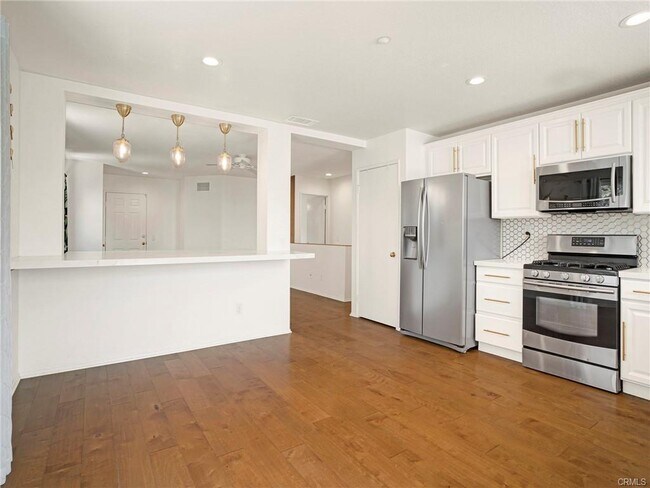 Building Photo - 15271 Golden Ct