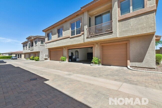 Building Photo - Luxurious 3BR Condo in Anthem