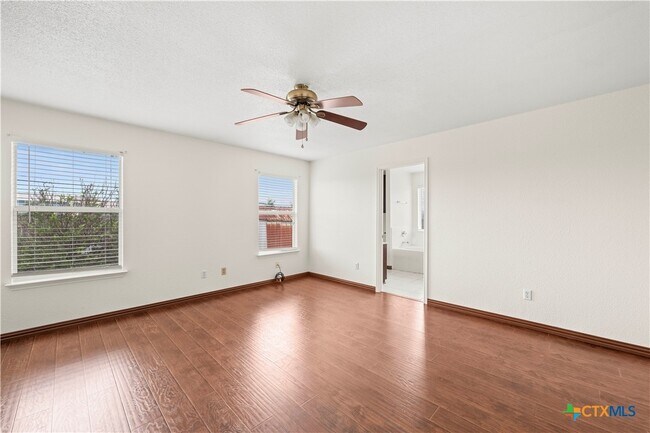 Building Photo - 1706 Bristol Dr