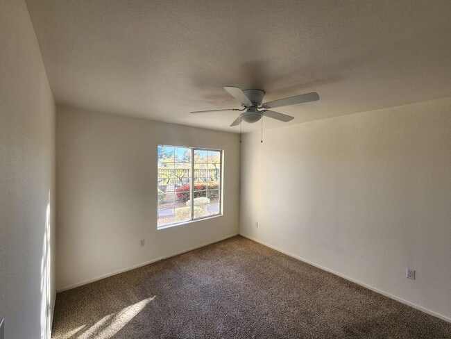 Building Photo - First-Floor Summerlin Condo with Unobstructed Park Views