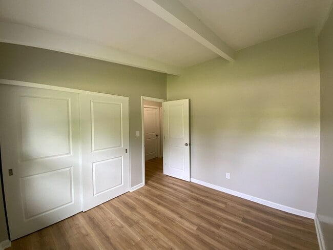 Building Photo - Charming 3 Bedroom Ranch in Heart of Upper Arlington