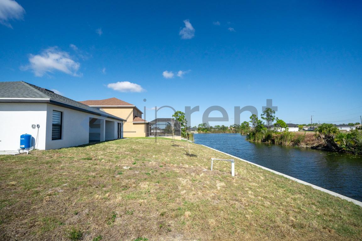 Building Photo - 4117 NE 16th Ave