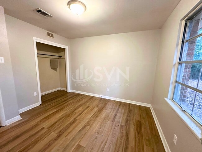 Building Photo - 3759 San Juan Dr