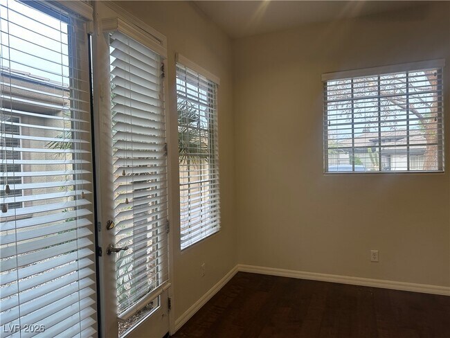 Building Photo - 62 Fountainhead Cir