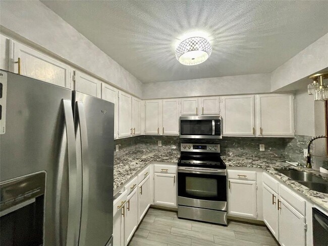 Building Photo - 2203 Place Rebecca Ln