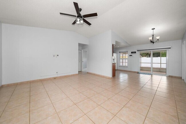 Building Photo - 5726 Ridgestone Dr
