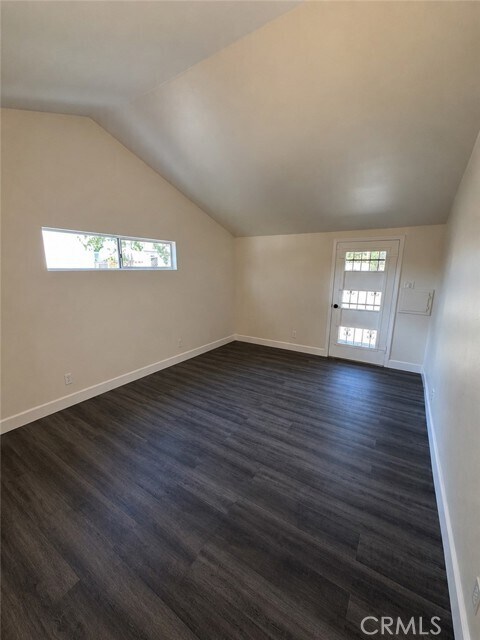 Building Photo - 454 S Rosario Ave