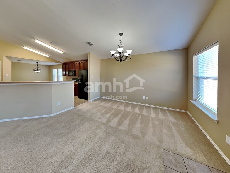 Building Photo - 1415 Spinnaker Way