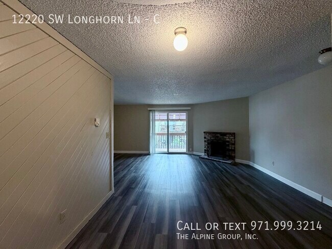 Building Photo - 12220 SW Longhorn Ln