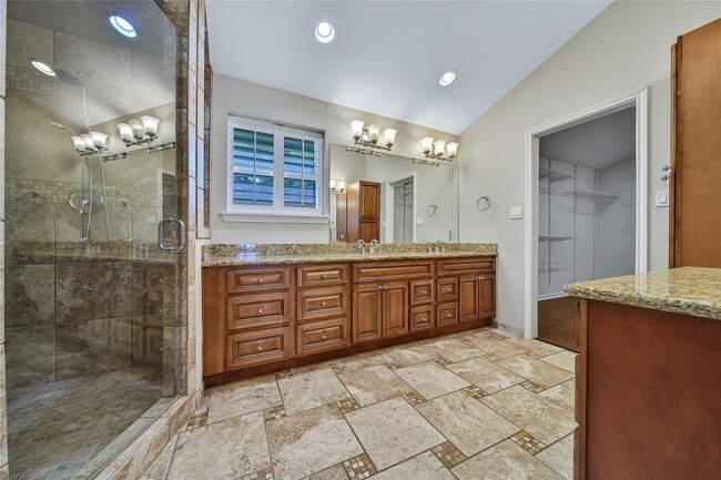 Building Photo - 5027 Twin Candle Dr