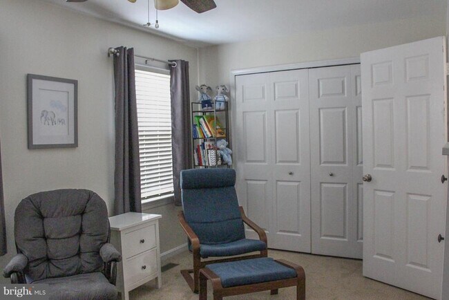 Building Photo - 7530 Manigold Ct