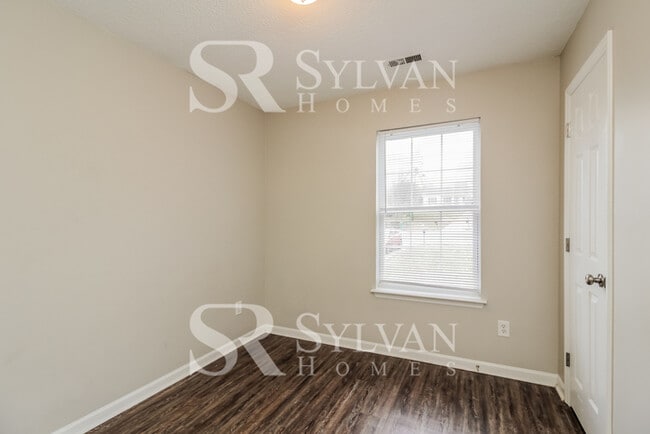 Building Photo - Lease today! No extra charge for contentme...