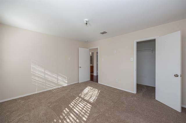 Building Photo - 5828 Pebble Ridge Dr