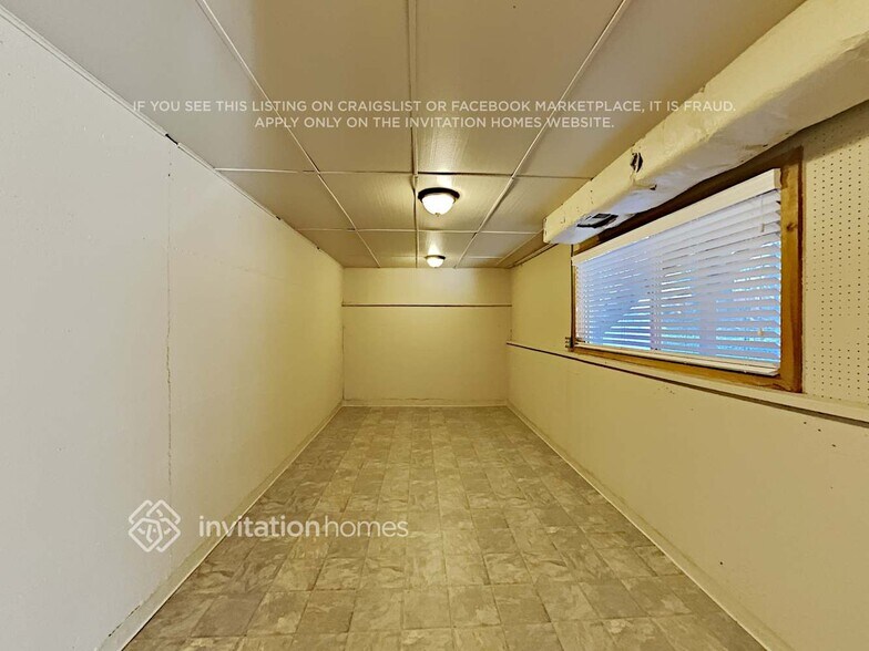 Building Photo - 617 S 301st St