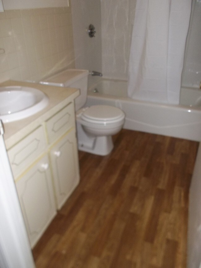 Building Photo - 232 Waterville St