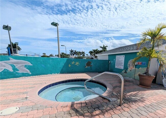 Building Photo - 438 Nettles Blvd