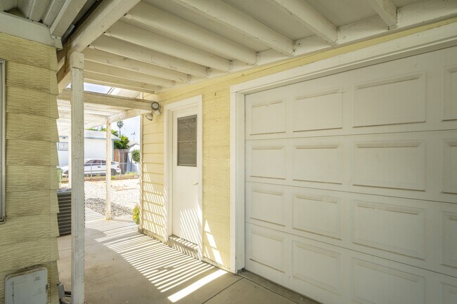 Building Photo - 25361 De Waide Ave