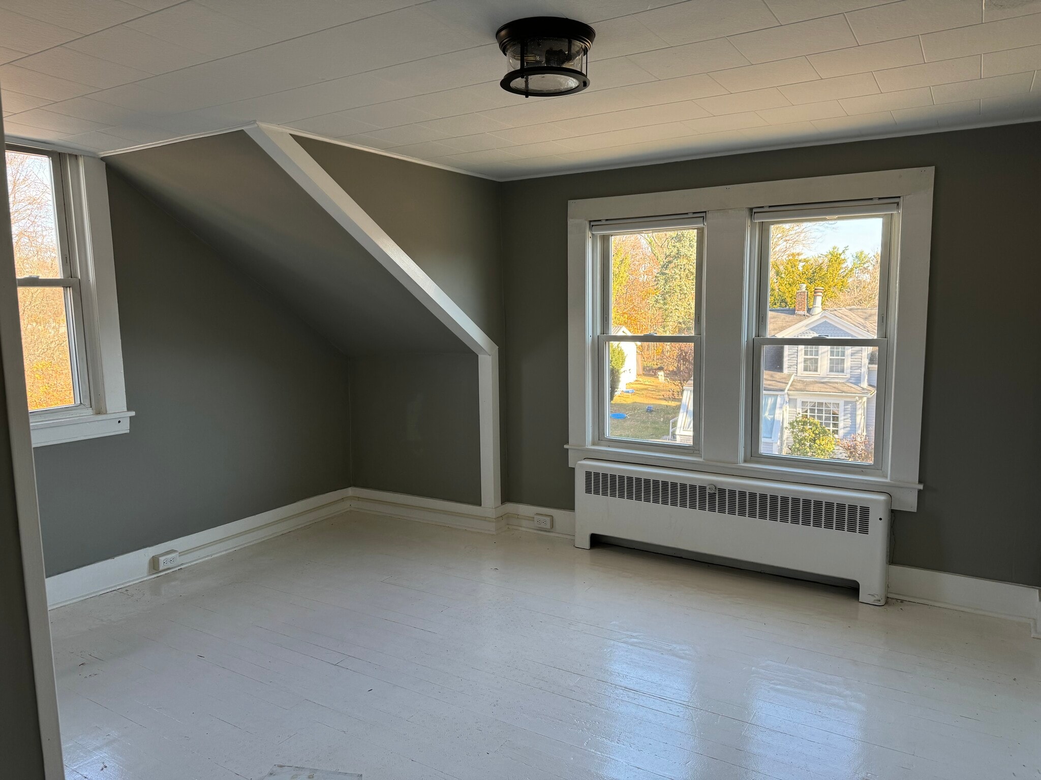 Building Photo - 21 Jabish St