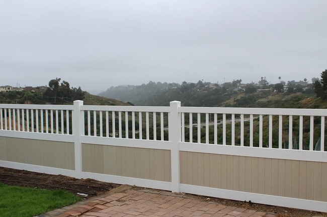 Building Photo - 4649 Mt Armet Dr