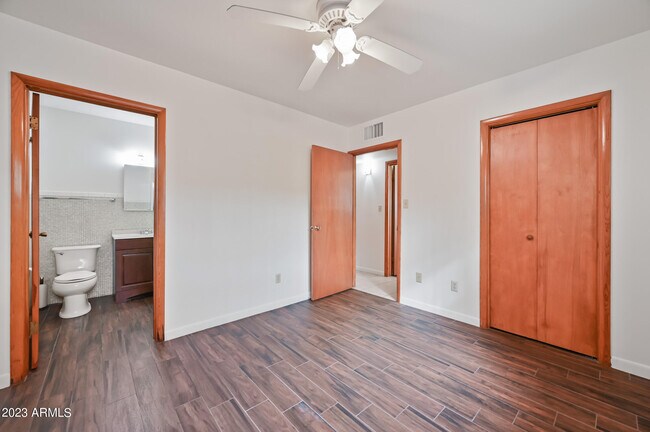 Building Photo - 6238 N 10th St