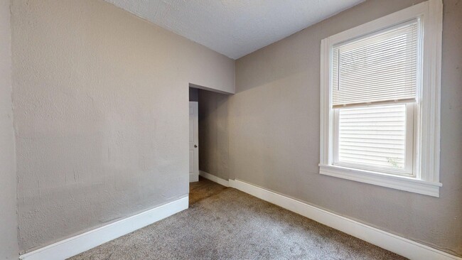 Building Photo - 6011 Pear Ave