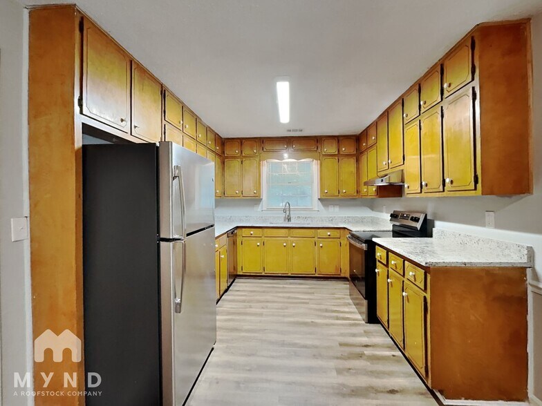 Building Photo - 175 Mountain View Cir