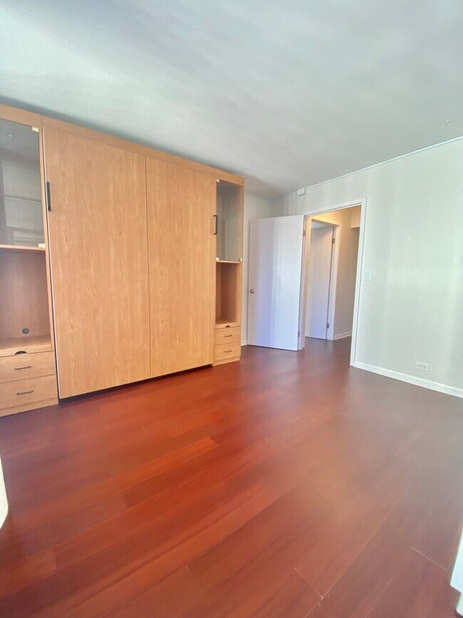 Building Photo - 155 N Harbor Dr